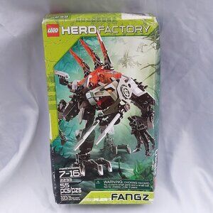 LEGO Hero Factory: FANGZ 2233 NIB Factory Sealed New